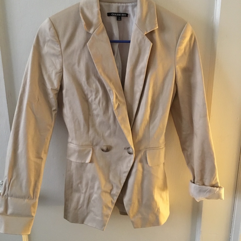 Gianni Bini women’s beige blazer, striped lining